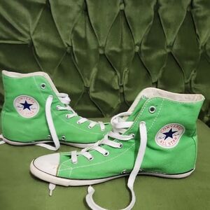 Converse Green Canvas High-Tops Womens Size 7.5